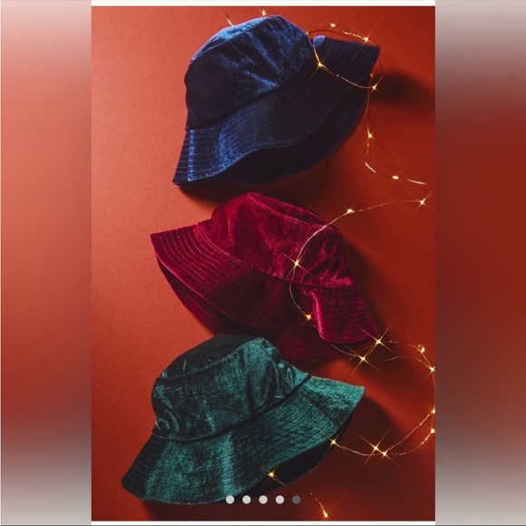 Anthropologie velvet bucket hat in pink main image 10